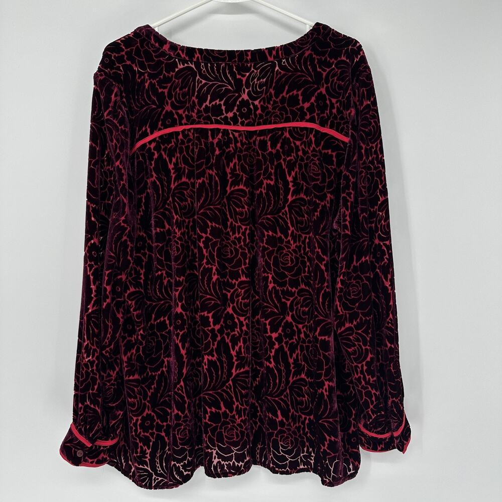 Sundance Shirt Womens Large Red Floral Burnout Velvet Button Front Tunic Top - Picture 8 of 9
